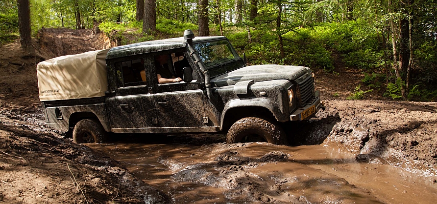 Land Rover driving experience